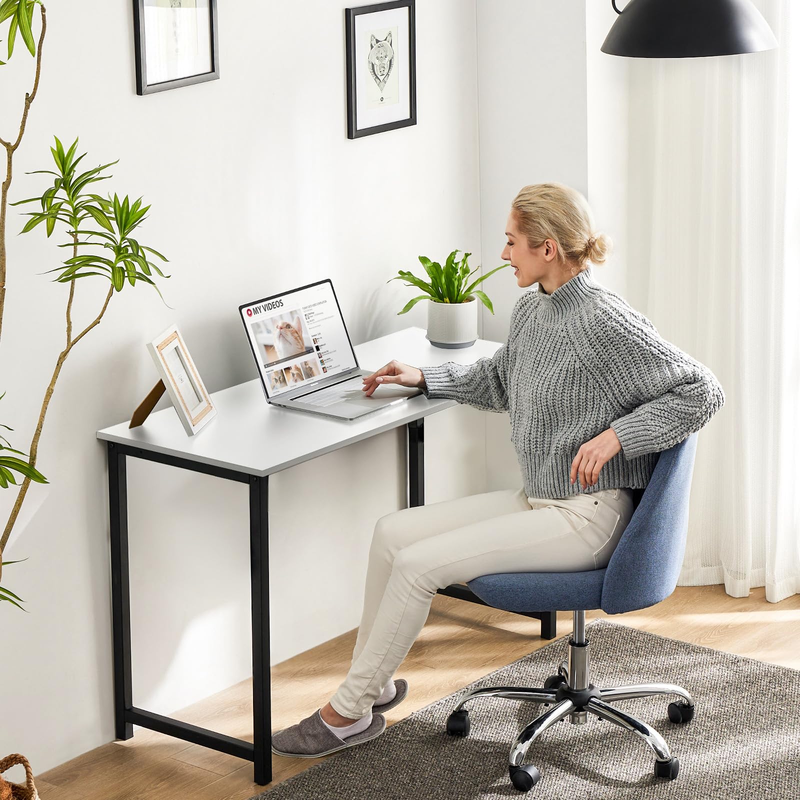 Sweetcrispy 32 Inch Small Computer Desk, Home Office Desk